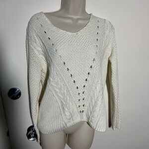 Forever 21 Ivory Knit V-Neck Sweater